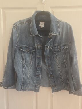 Kensie Distressed Medium Blue Denim Jacket